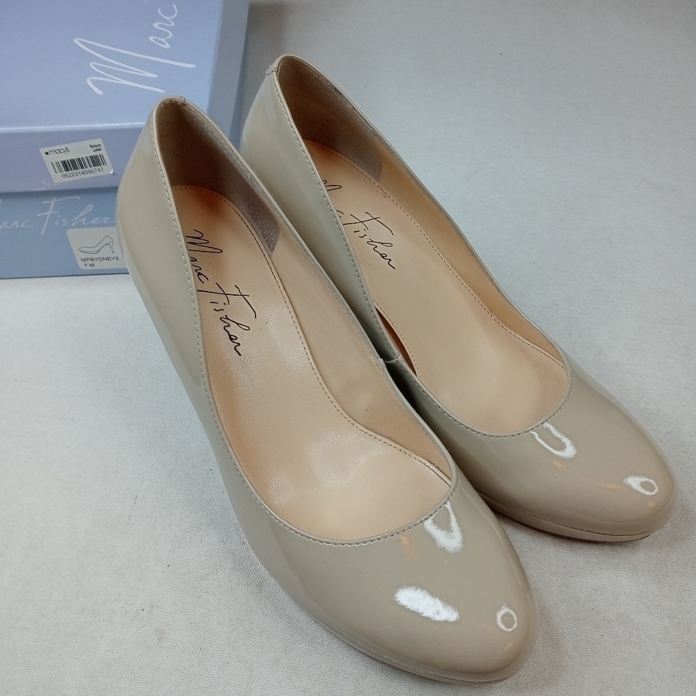Marc Fisher 'MFsydney2' Pump Nude Patent Leather p